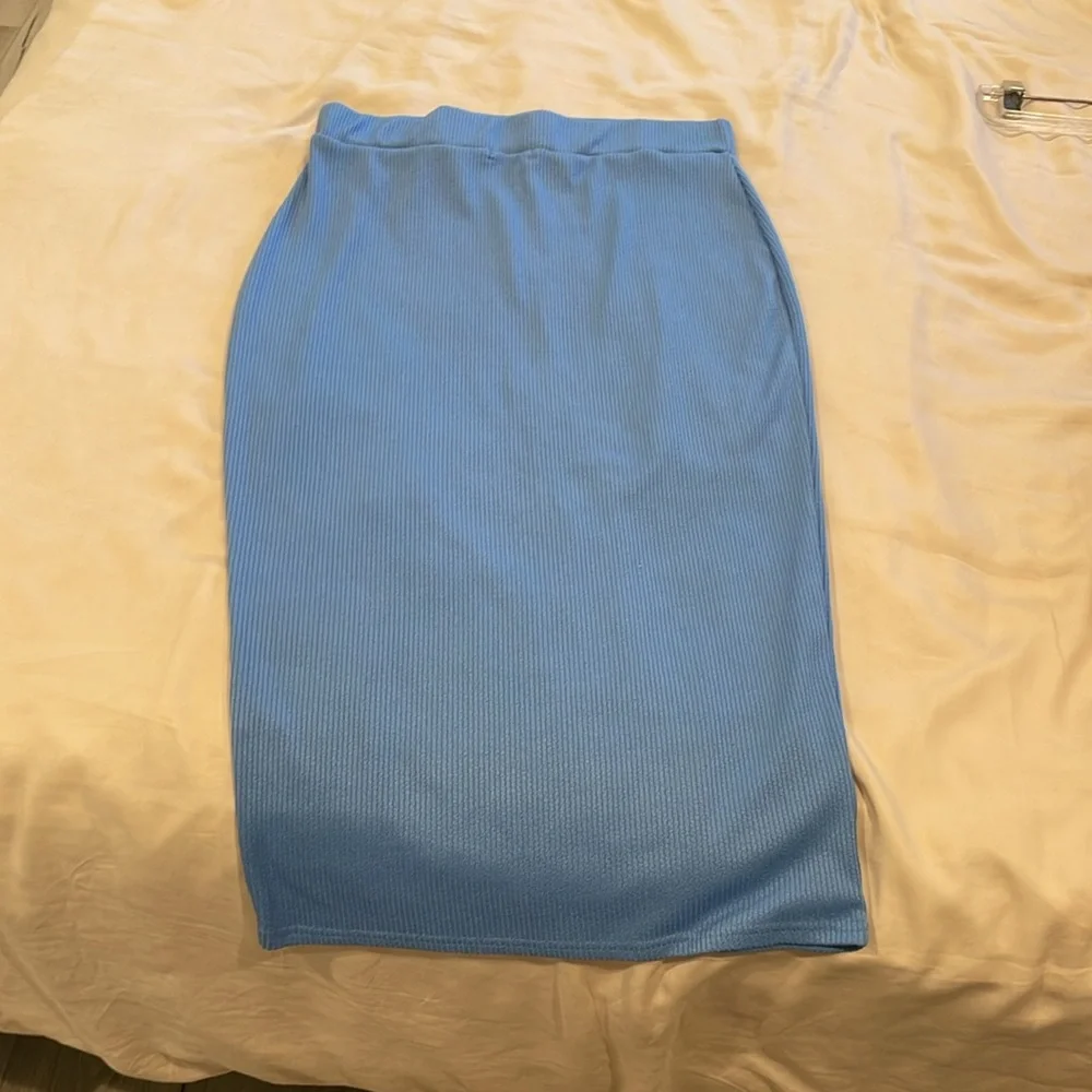 Boohoo Blue Ribbed Set - Picture 3 of 3